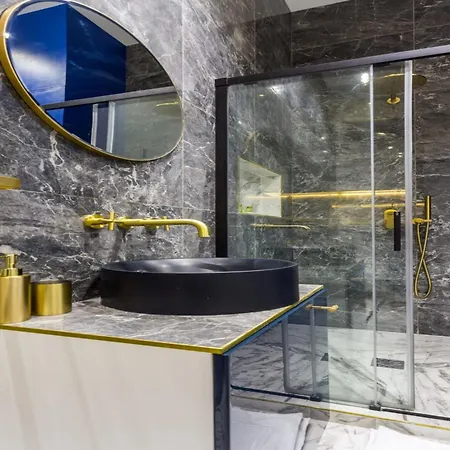 Moderne - 1br 4p - Champs-elysees Paris